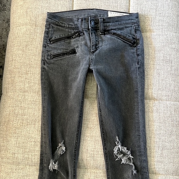 RAG & BONE BLACK/GRAY BLACKTHORN SKINNY JEANS SIZE 26 - Picture 3 of 16